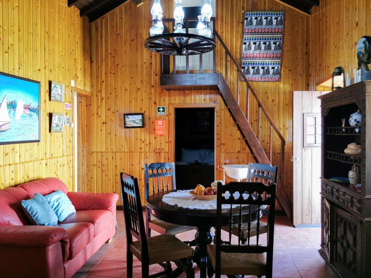 Villa Aurora House Mosteiros  Esterno foto